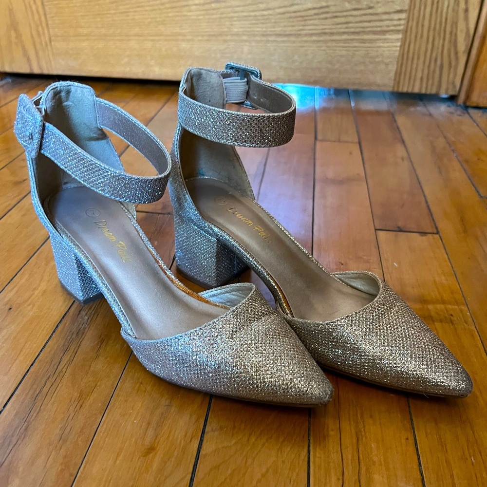 Dream Pairs Glitter gold block heel - 7